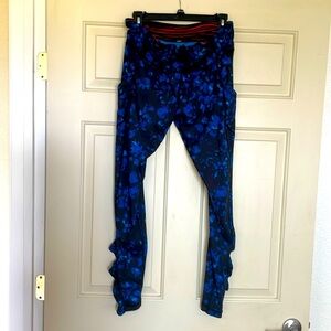 Workout pants athletic style with stretch band tightening option